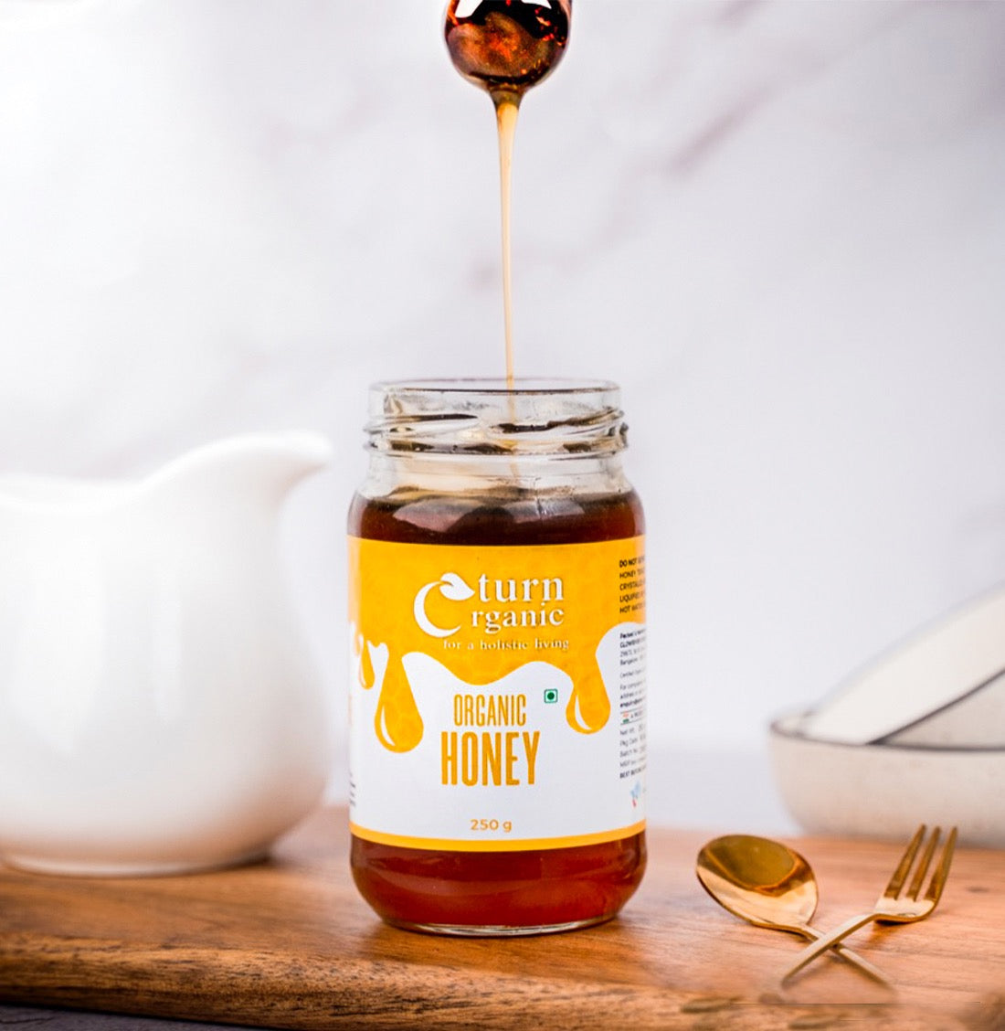 7 Health Benefits of Organic Honey for Immunity - Turn Organic